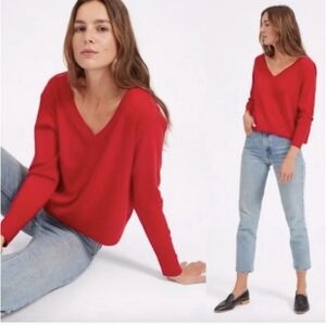 Everlane Cashmere V-neck cropped sweater